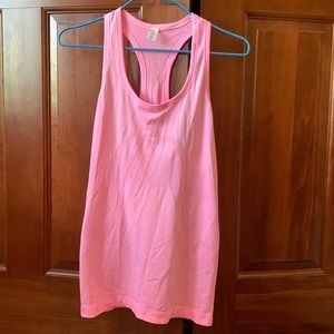 Lululemon tank